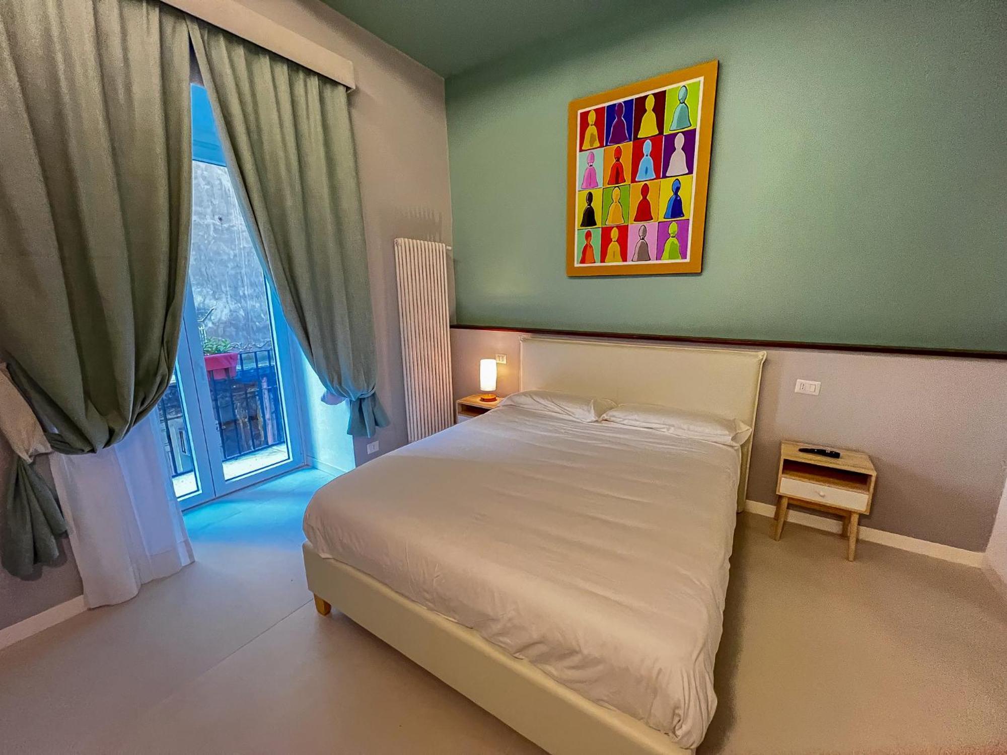 Bed & Breakfast Spaccanapoli 56 ภายนอก รูปภาพ